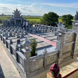 Khuôn viên lăng mộ - KLM17