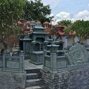 Khuôn viên lăng mộ - KLM18